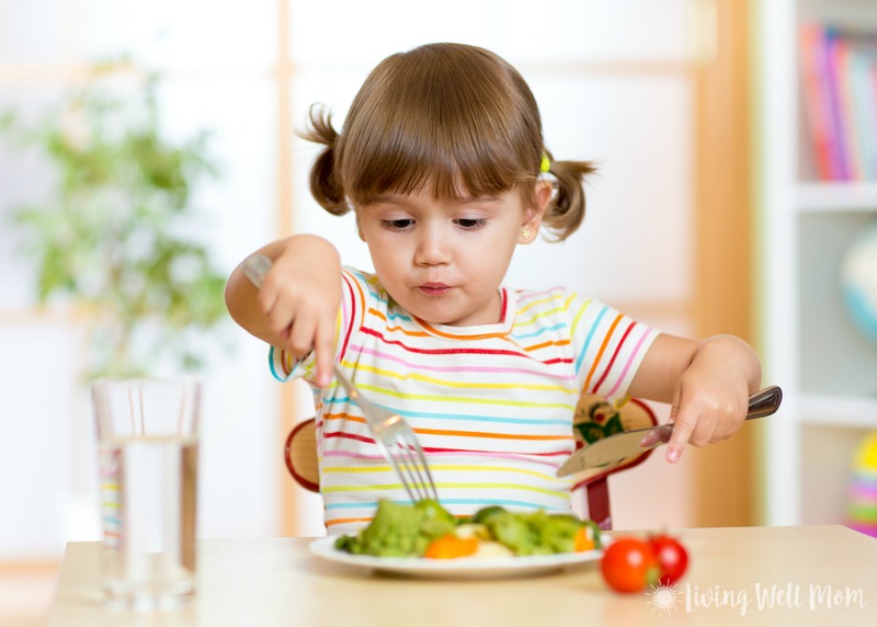 Kids eating healthy